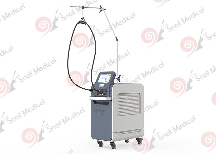 755nm depilazione 800W grande Spotsize 18mm del laser dell'alessandrite del ND Yag con lo schermo LCD